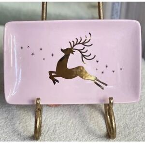 NWT Set of 2 Luxe Ciroa plates/trays pastel pink with golden deer accent 9x5.5